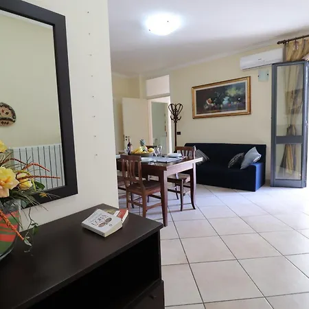 Palma Comfort, Space And Authentic Charm In The Heart Of Apartman Otranto