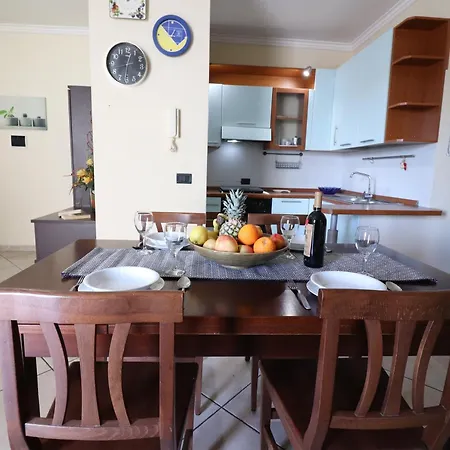 Palma Comfort, Space And Authentic Charm In The Heart Of Appartamento